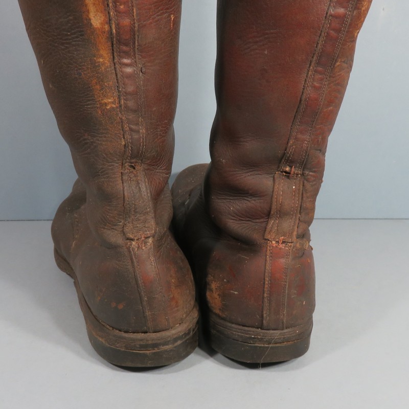 BOTTES A LACETS D'OFFICIER DITES AVIATEUR EN CUIR MARRON FABRICATION 1914 1918 PILOTE CHARS DE COMBAT PREMIERE ET SECONDE GUERRE