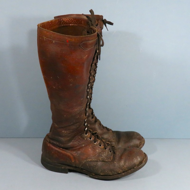 BOTTES A LACETS D'OFFICIER DITES AVIATEUR EN CUIR MARRON FABRICATION 1914 1918 PILOTE CHARS DE COMBAT PREMIERE ET SECONDE GUERRE