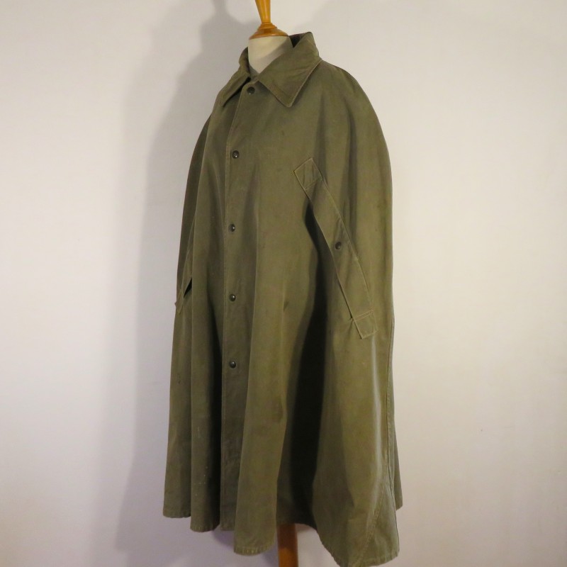 PONCHO CAPE SURTOUT MILITAIRE FABRICATION ANGLAISE OU US SECONDE GUERRE