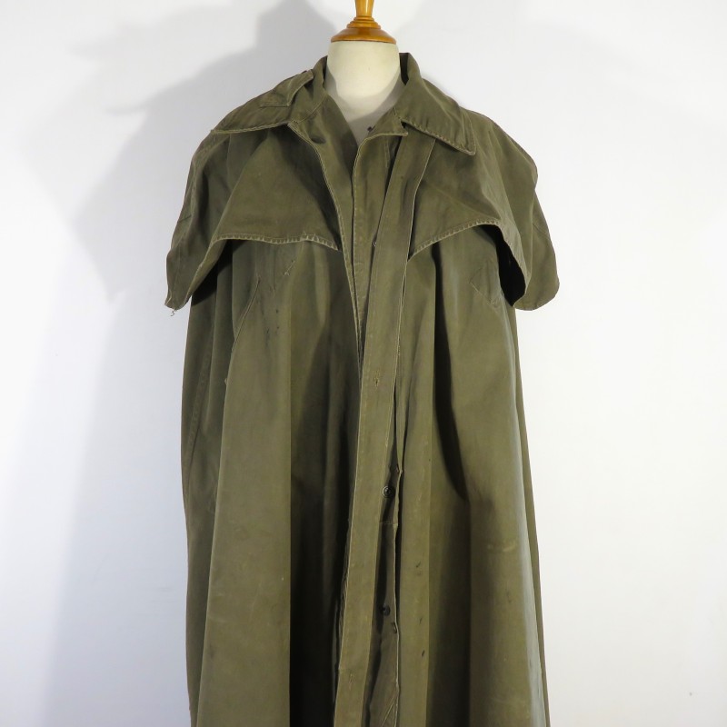 PONCHO CAPE SURTOUT MILITAIRE FABRICATION ANGLAISE OU US SECONDE GUERRE