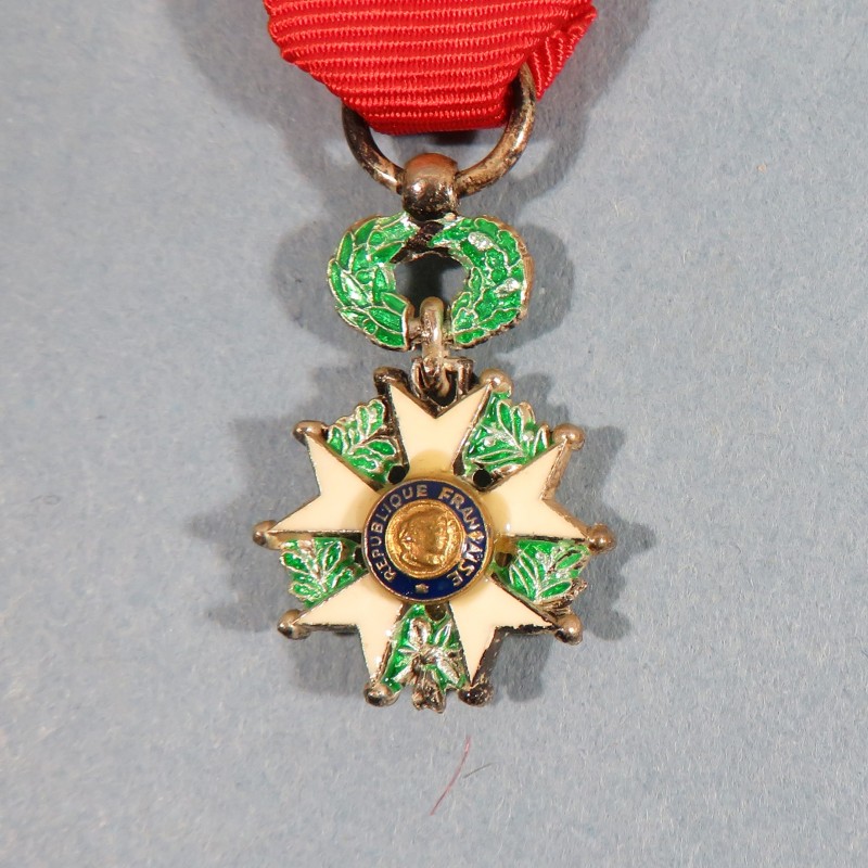 FRANCE REDUCTION DE LA MEDAILLE DE CHEVALIER DE L'ORDRE DE LA LEGION D'HONNEUR HONOR LEGION MEDAL °