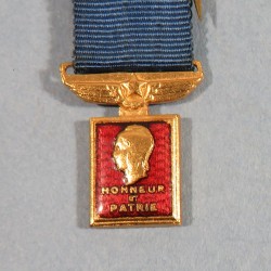 FRANCE REDUCTION DE LA MEDAILLE DE CHEVALIER DE L'ORDRE DE L'AERONAUTIQUE MILITAIRE 1945 FRENCH AERONAUTICS MEDAL °