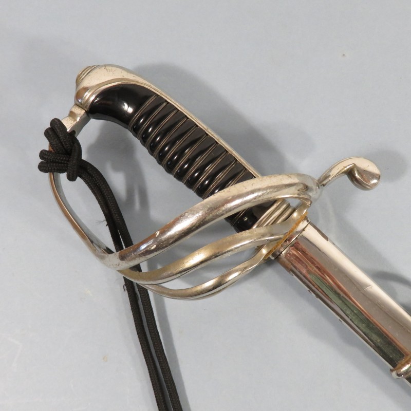 SABRE MODELE 1882 POUR OFFICIERS D'INFANTERIE MANUFACTURE NATIONALE D'ARMES DE CHATELLERAULT OCTOBRE 1922