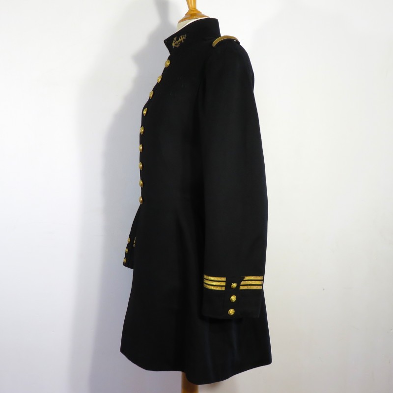 VESTE D'UNIFORME MODELE 1931 D'UN CAPITAINE DE L'INFANTERIE COLONIALE QUASI NEUVE DE STOCK