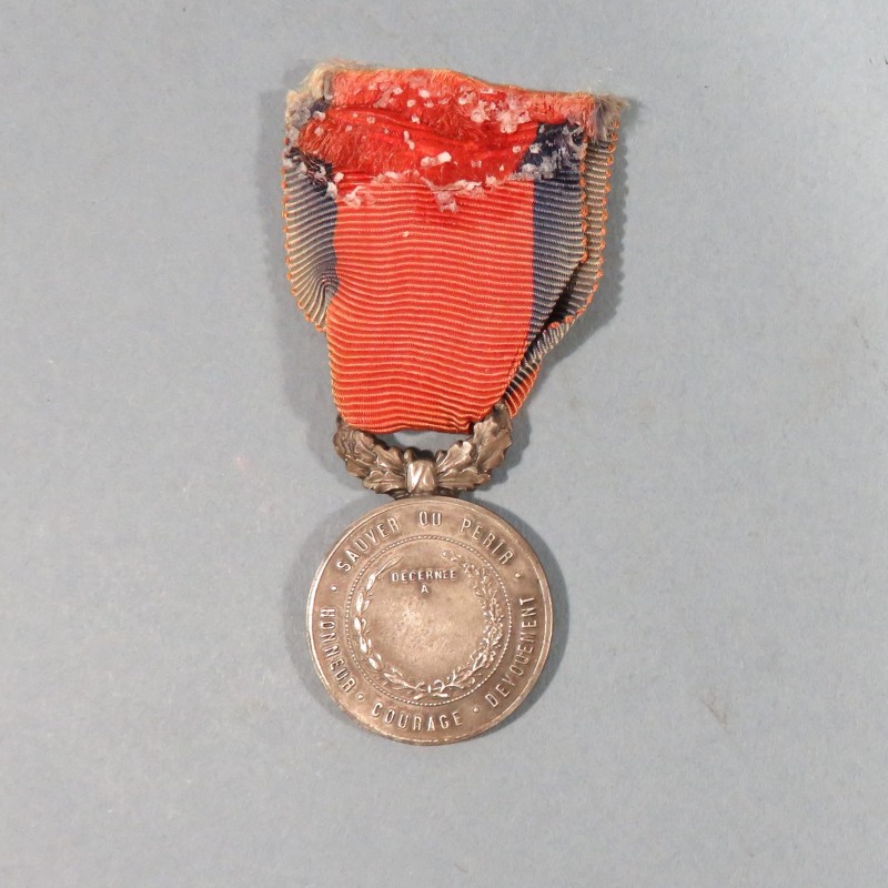 MEDAILLE DE SAUVETAGE COMITE LYONNAIS F.N.S. SAUVETEUR  SAUVER OU PERIR HONNEUR COURAGE DEVOUEMENT