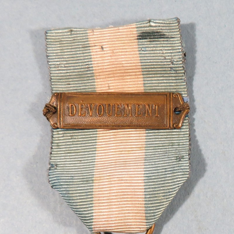 MEDAILLE DE SAUVETAGE VALEUR CIVIQUE F.N.S. FEDERATION NATIONALE DE SAUVETAGE SAUVETEUR BARRETTE DEVOUEMENT