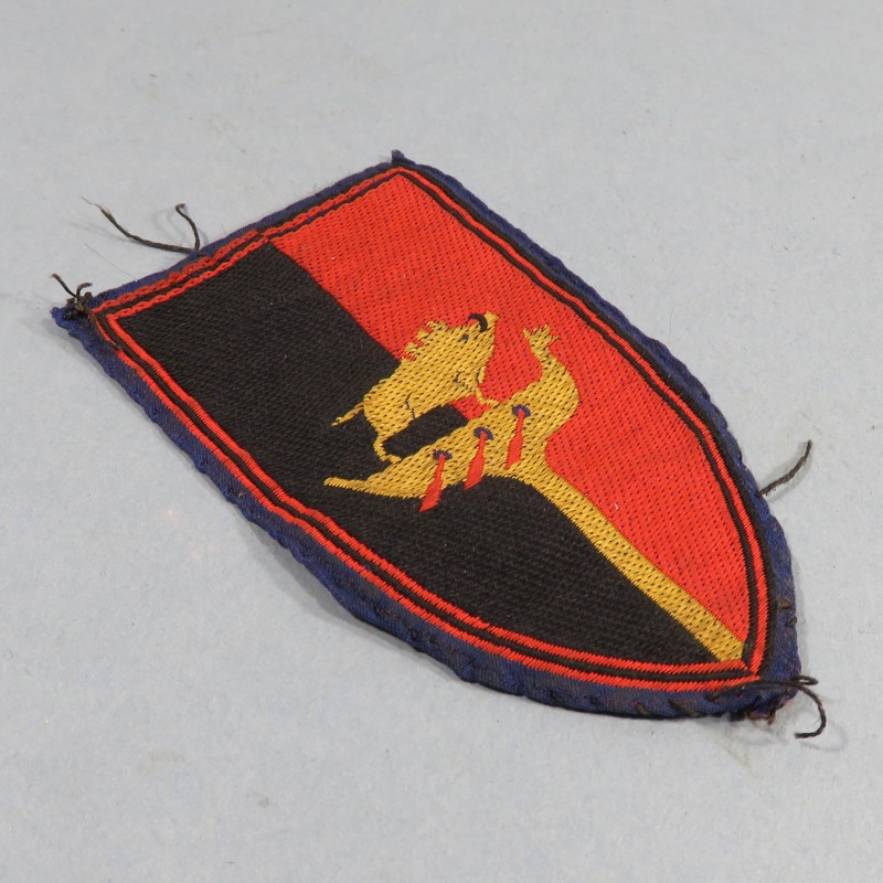 INSIGNE MILITAIRE EN TISSU DU GENIE 211 ème BATAILLON DE PONTS LOURD FABRICATION A. AUGIS LYON LIBERATION TOA