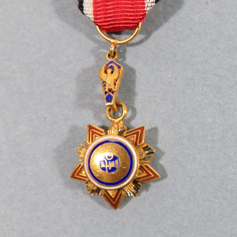 EGYPTE REDUCTION DE LA MEDAILLE DE CHEVALIER DE L'ORDRE DE L'INDEPENDANCE NISHAN AL ISTYKAL ORDER MEDAL °