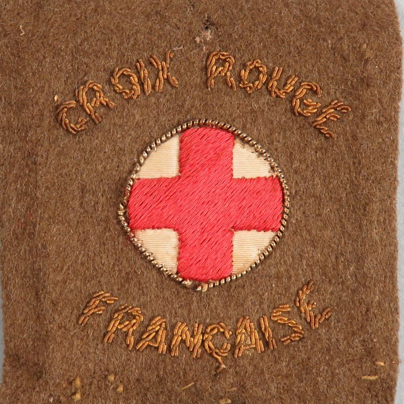 INSIGNE DE LA CROIX ROUGE SERVICE DE SANTE INFIRMIERE AFAT AUXILIAIRES FEMININES DE L'ARMEE DE TERRE 1944 1945