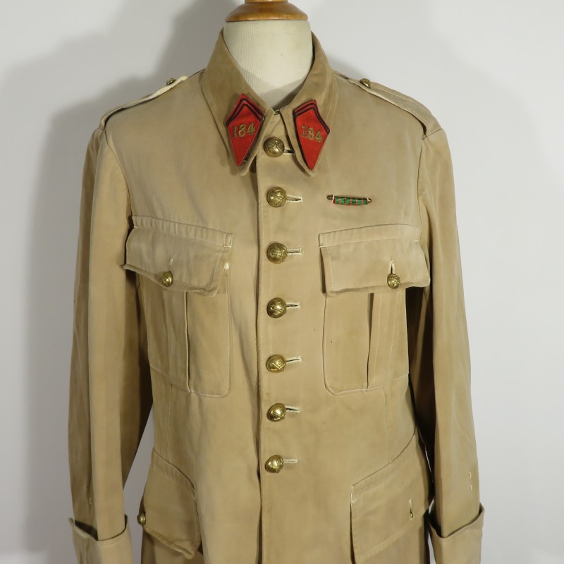 VESTE D'UNIFORME D'OFFICIER MODELE 1920 /29 DU 184 ème RALT REGIMENT D'ARTILLERIE LOURDE TRACTEE COULEUR BEIGE SABLE