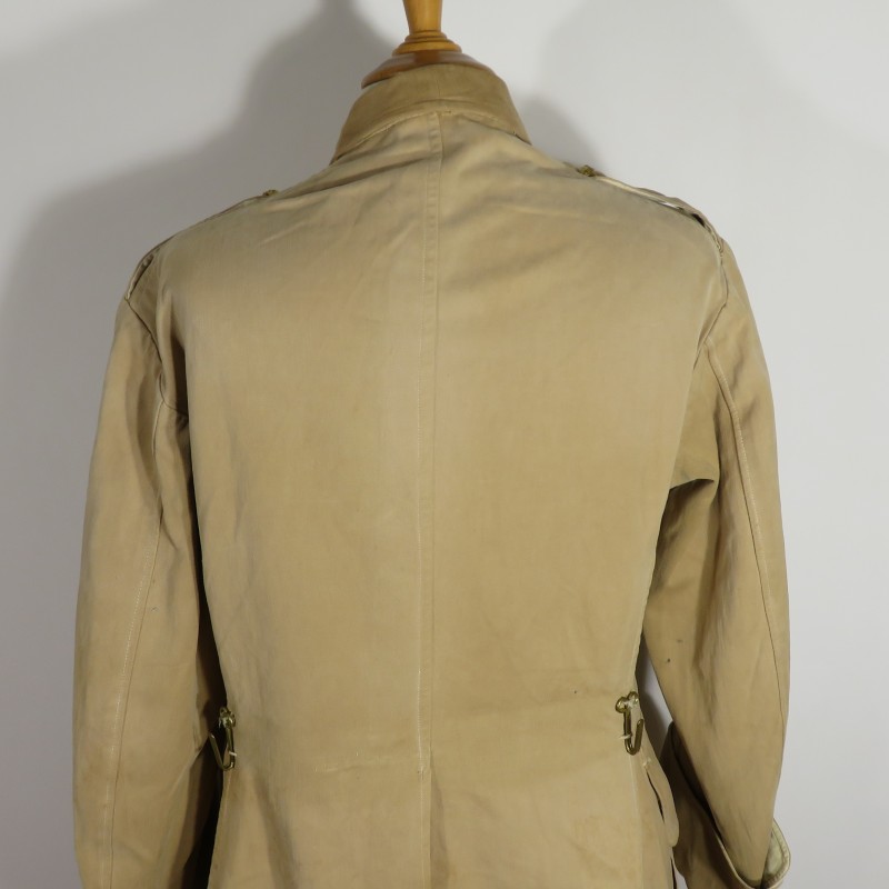 VESTE D'UNIFORME D'OFFICIER MODELE 1920 /29 DU 184 ème RALT REGIMENT D'ARTILLERIE LOURDE TRACTEE COULEUR BEIGE SABLE