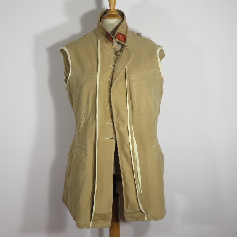 VESTE D'UNIFORME D'OFFICIER MODELE 1920 /29 DU 184 ème RALT REGIMENT D'ARTILLERIE LOURDE TRACTEE COULEUR BEIGE SABLE