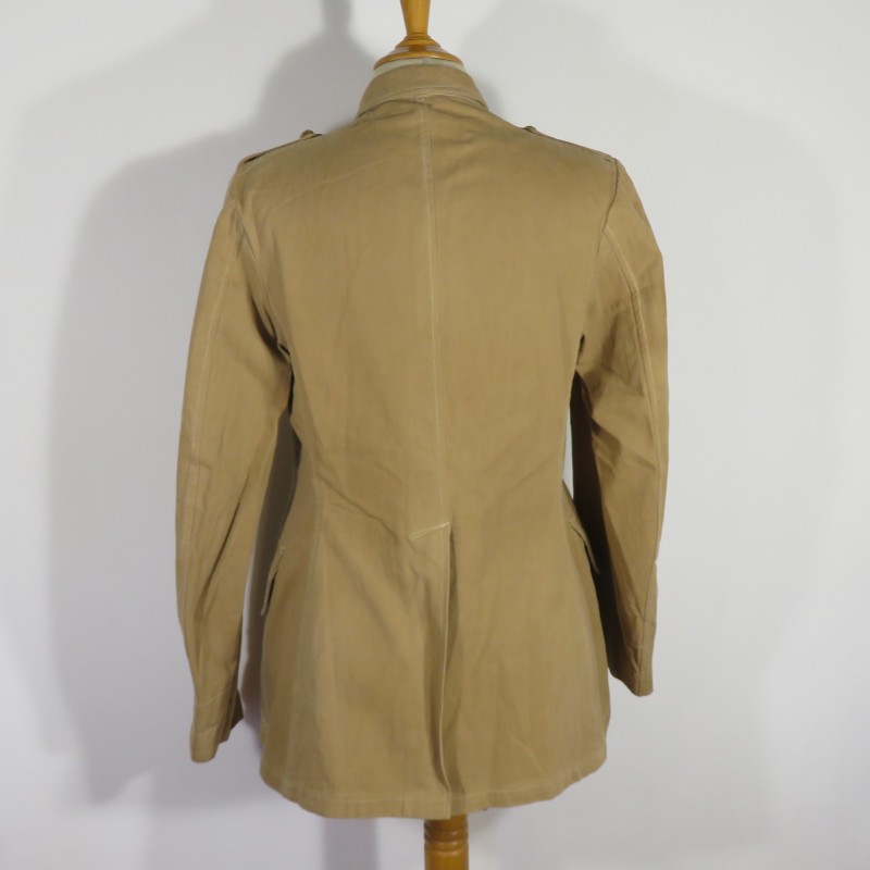 VESTE D'UNIFORME D'OFFICIER MODELE 1920 /29 ETAT MAJOR D'UN REGIMENT D'ARTILLERIE COULEUR BEIGE SABLE