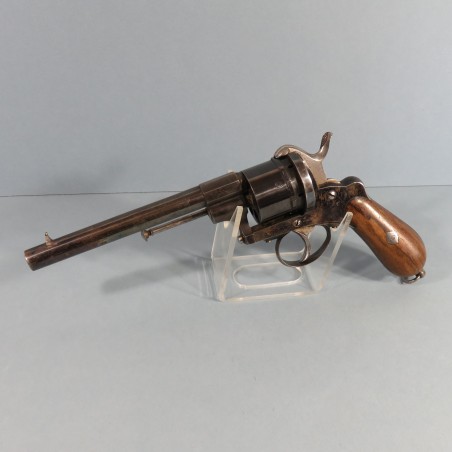 BEAU REVOLVER REGLEMENTAIRE DE CALIBRE 9 mm A BROCHE DE TYPE LEFAUCHEUX FABRICATION LIEGE VERS 1860 - 1880