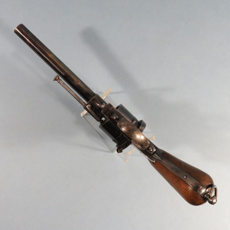 BEAU REVOLVER REGLEMENTAIRE DE CALIBRE 9 mm A BROCHE DE TYPE LEFAUCHEUX FABRICATION LIEGE VERS 1860 - 1880