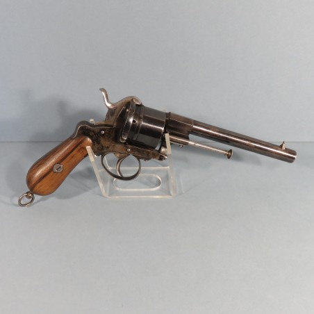 BEAU REVOLVER REGLEMENTAIRE DE CALIBRE 9 mm A BROCHE DE TYPE LEFAUCHEUX FABRICATION LIEGE VERS 1860 - 1880