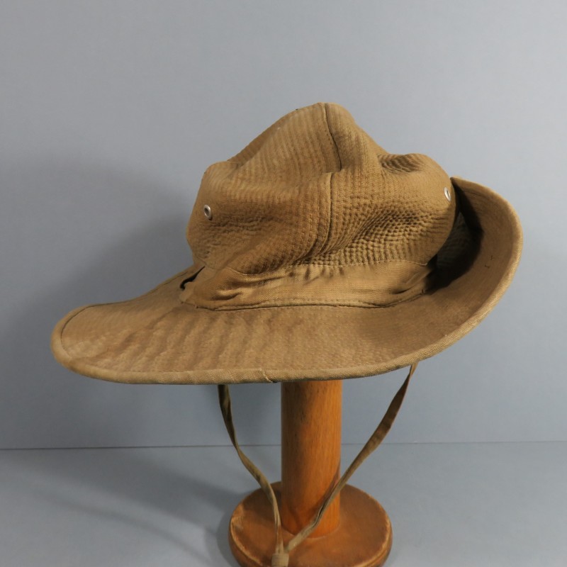 CHAPEAU DE BROUSSE BEIGE MODELE 1947 FABRICATION LOCALE INDOCHINE LEGION ETRANGERE PARA TAP TOUTES ARMES TAILLE 58