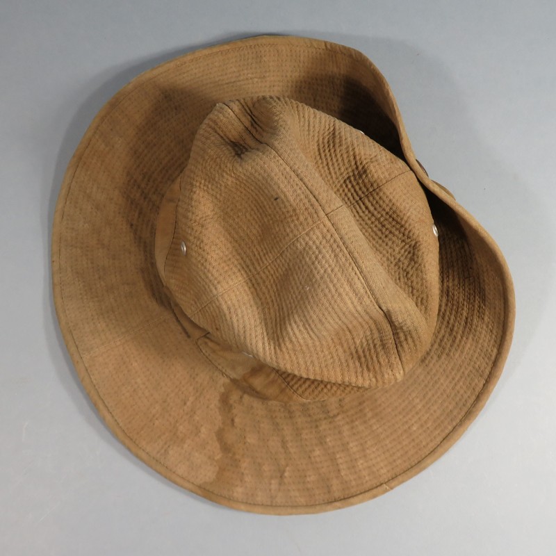 CHAPEAU DE BROUSSE BEIGE MODELE 1947 FABRICATION LOCALE INDOCHINE LEGION ETRANGERE PARA TAP TOUTES ARMES TAILLE 58