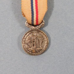 FRANCE REDUCTION DE LA MEDAILLE DE LA FNCPG CATM FEDERATION NATIONALE DES COMBATTANTS PRISONIERS DE GUERRE °