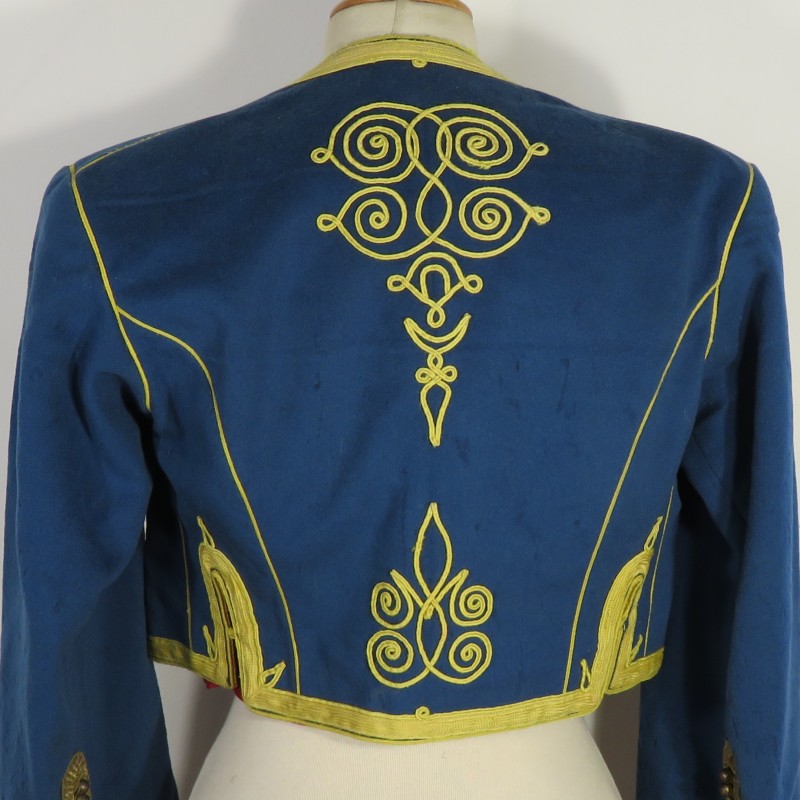 BOLERO ET GILET D'UNIFORME DE TIRAILLEUR ALGERIEN POUR UN SOUS OFFICIER TOMBEAU BLANC DU 2 ème REGIMENT RTA ANNEES 1930 1940