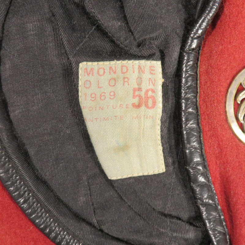 BERET ROUGE PARACHUTISTES TAP MODELE 1953 DATE 1969 TAILLE 56 INSIGNE DRAGO PARIS ROMAINVILLE