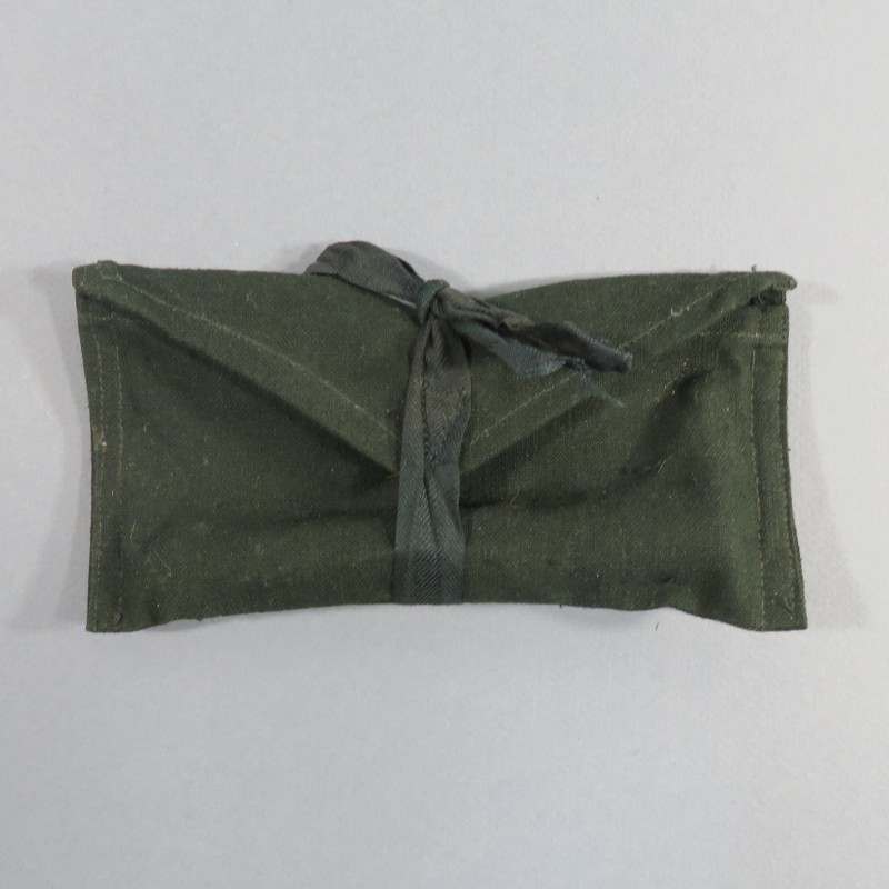 TROUSSE DE COUTURE INDIVIDUELLE COULEUR CJF CHANTIERS DE JEUNESSE 1940 - 1944 MILITAIRE SECONDE GUERRE