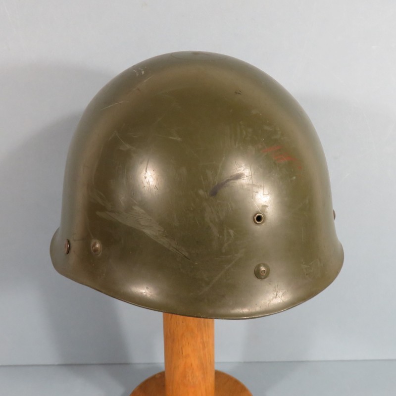 CASQUE FRANCAIS MODELE 1956 PARACHUTISTE CASQUE LOURD ANCIEN CASQUE ONU ET LINER 1963 FILET DE CAMOUFLAGE