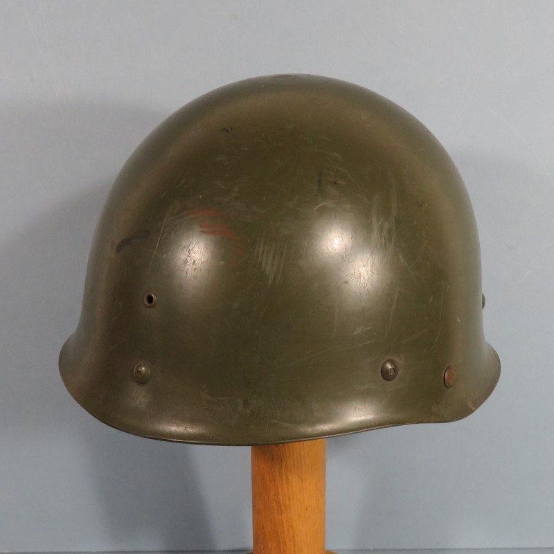 CASQUE FRANCAIS MODELE 1956 PARACHUTISTE CASQUE LOURD ANCIEN CASQUE ONU ET LINER 1963 FILET DE CAMOUFLAGE