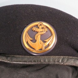 BERET NOIR DES TROUPES DE MARINE INSIGNE DRAGO ROMINVILLE ANNEES 1950 1960 FABRICATION LAULHERE TAILLE 60