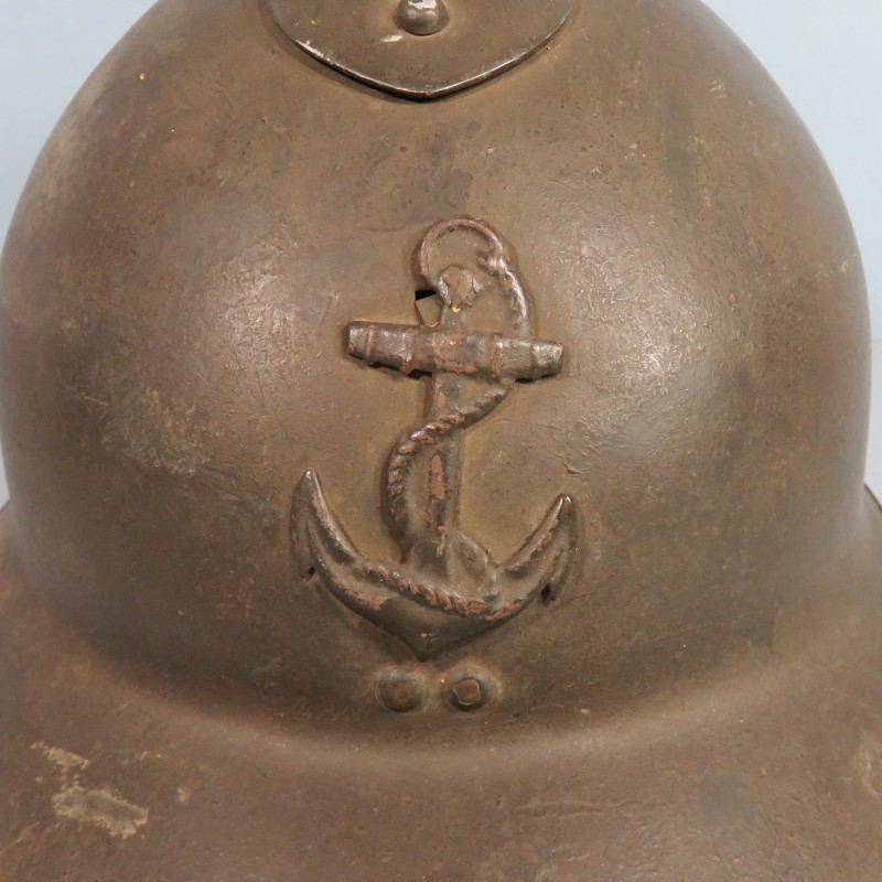 CASQUE COLONIAL ET MARINE MODELE 1926 AVEC INSIGNE ANCRE MODELE 1929 POUR L'INFANTERIE COLONIALE TROUPES D'AFRIQUE