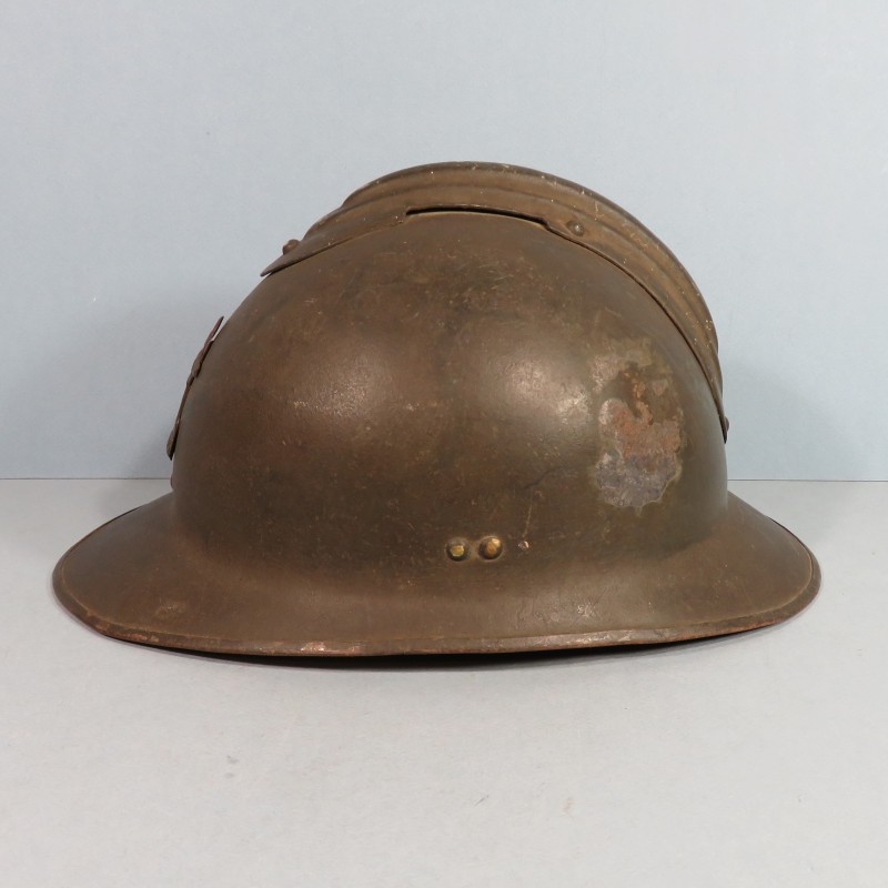 CASQUE COLONIAL ET MARINE MODELE 1926 AVEC INSIGNE ANCRE MODELE 1929 POUR L'INFANTERIE COLONIALE TROUPES D'AFRIQUE