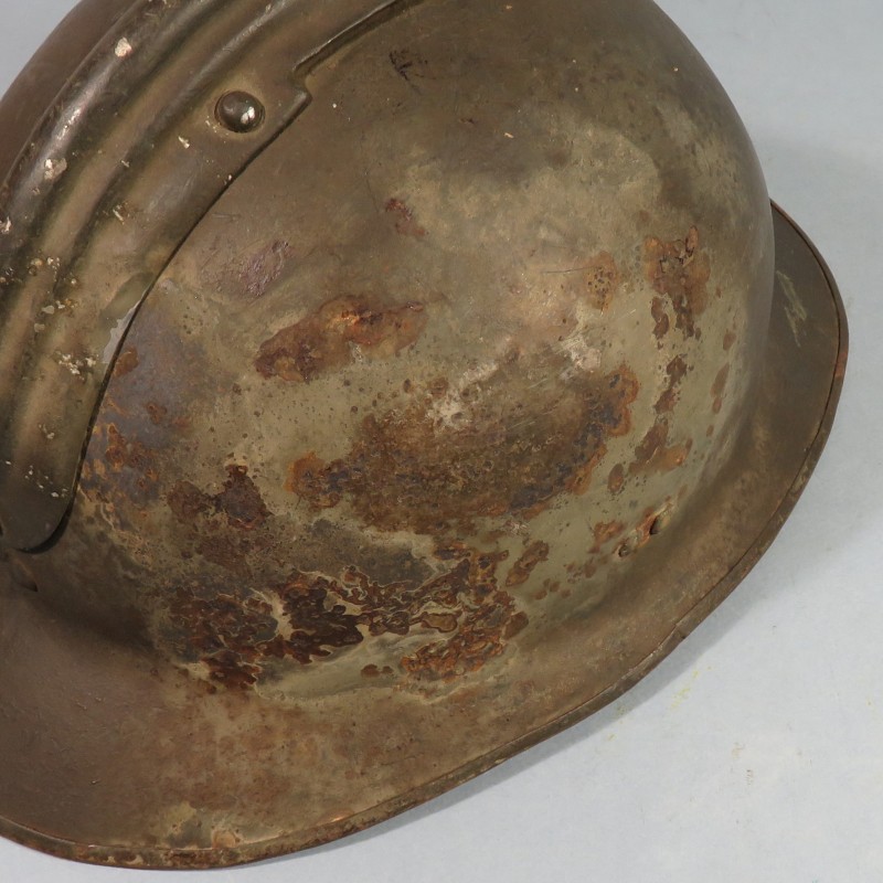 CASQUE COLONIAL ET MARINE MODELE 1926 AVEC INSIGNE ANCRE MODELE 1929 POUR L'INFANTERIE COLONIALE TROUPES D'AFRIQUE