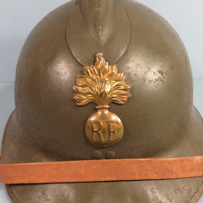 CASQUE TROUPE MODELE 1926 AVEC INSIGNE MODELE GENDARMERIE MOBILE INTERIEUR AVEC CUIR ALLEMAND TOA