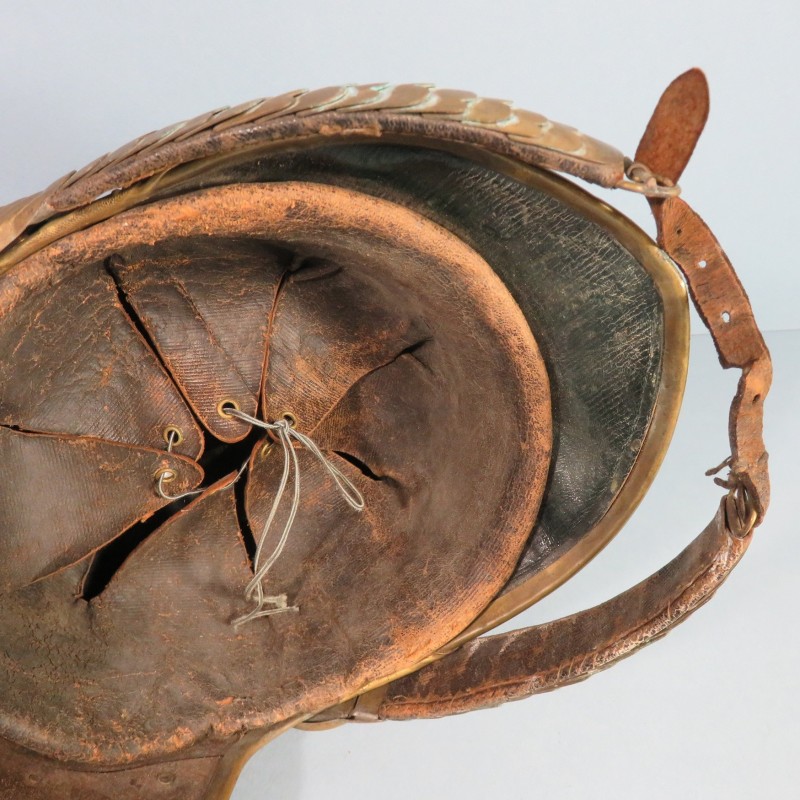 CASQUE DE DRAGON MODELE TROUPE 1874 CAVALERIE FRANCAISE EN L'ETAT JAMAIS DEMONTE JUGULAIRE ET INTERIEUR