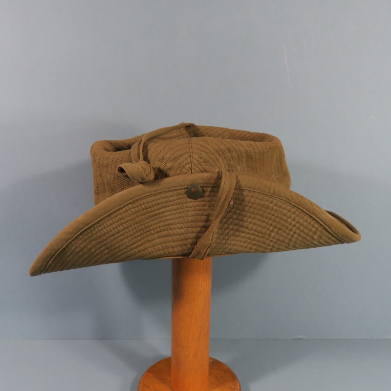 CHAPEAU DE BROUSSE KAKI MODELE REGLEMENTAIRE INDOCHINE ALGERIE LEGION ETRANGERE PARA TAP TOUTES ARMES TAILLE 56/57