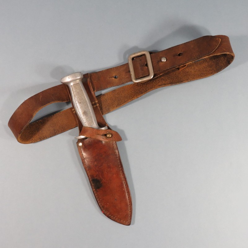 CEINTURE COUTEAUX ET ETUI REGLEMENTAIRE DES CHANTIERS DE JEUNESSE CJF SABATIER JEUNE 1940 1944