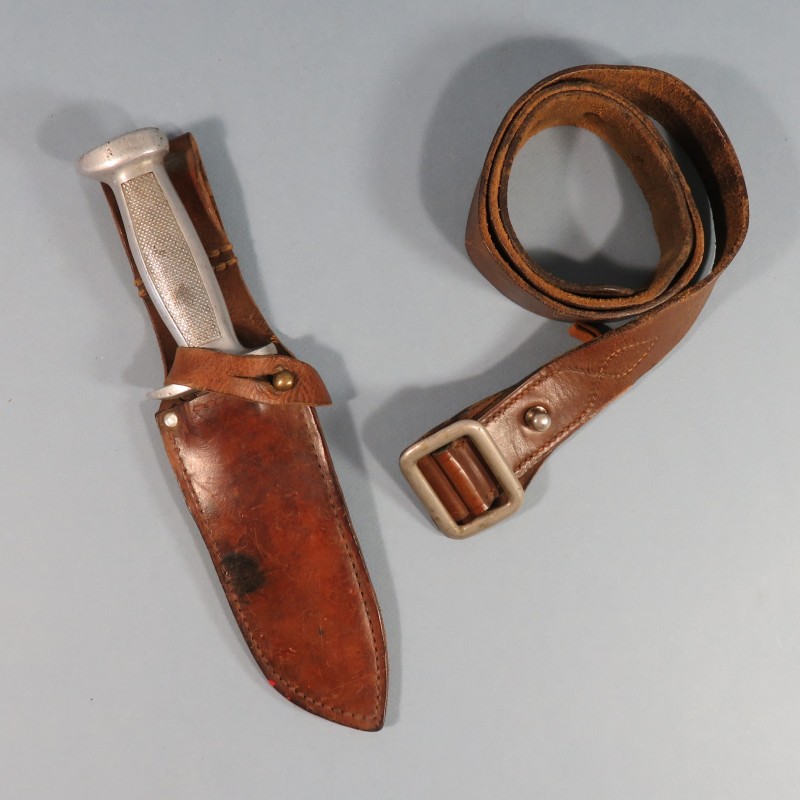 CEINTURE COUTEAUX ET ETUI REGLEMENTAIRE DES CHANTIERS DE JEUNESSE CJF SABATIER JEUNE 1940 1944