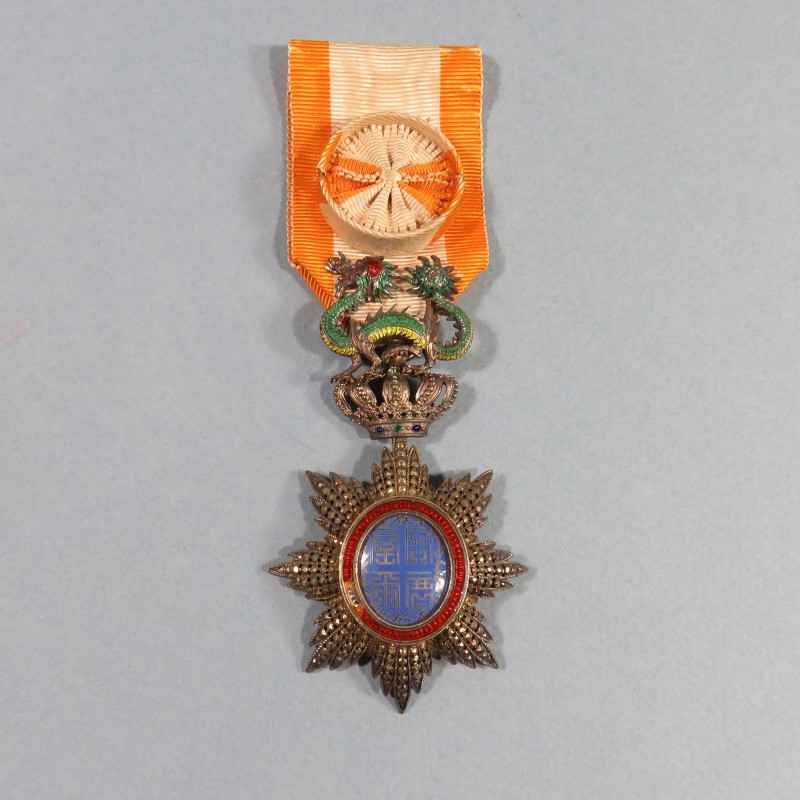 ANNAM MEDAILLE D'OFFICIER DE L'ORDRE DU DRAGON D'ANNAM RUBAN MILITAIRE DU PREMIER TYPE 1886