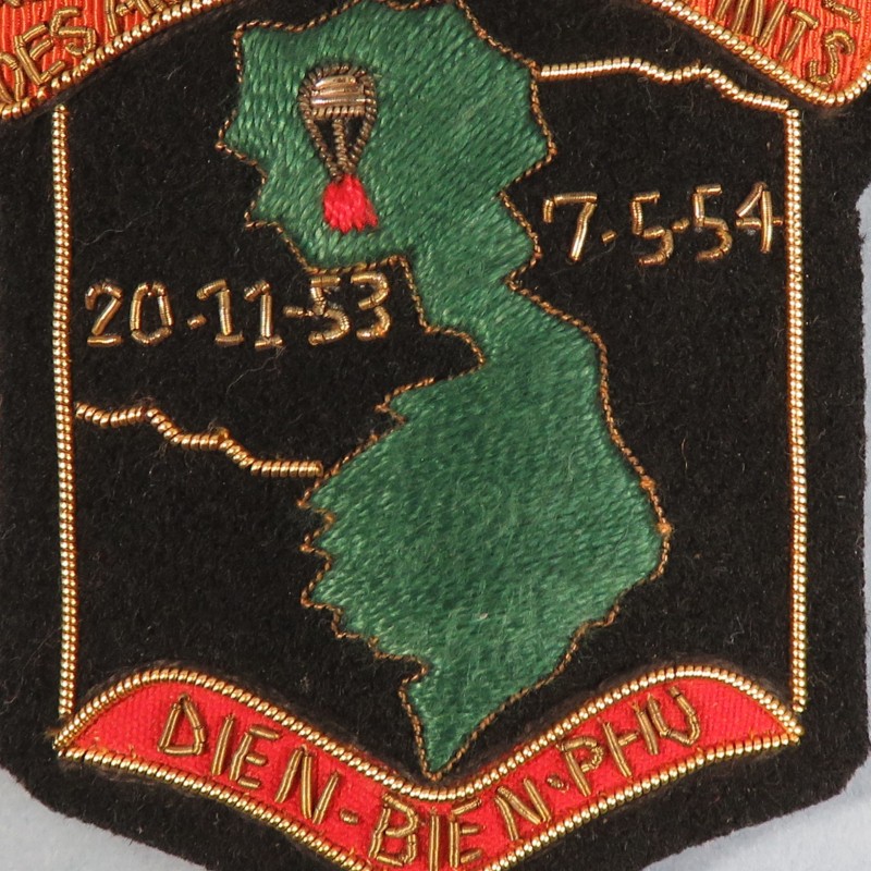 INSIGNE TISSU PARACHUTISTES ASSOCIATION NATIONALE DES ANCIENS COMBATTANTS DE DIEN BIEN PHU EN INDOCHINE