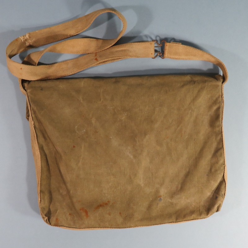 SAC OU MUSETTE COULEUR VERTE KAKI ARMEE FRANCAISE MODELE 1892 FABRICATION TARDIVE 1950