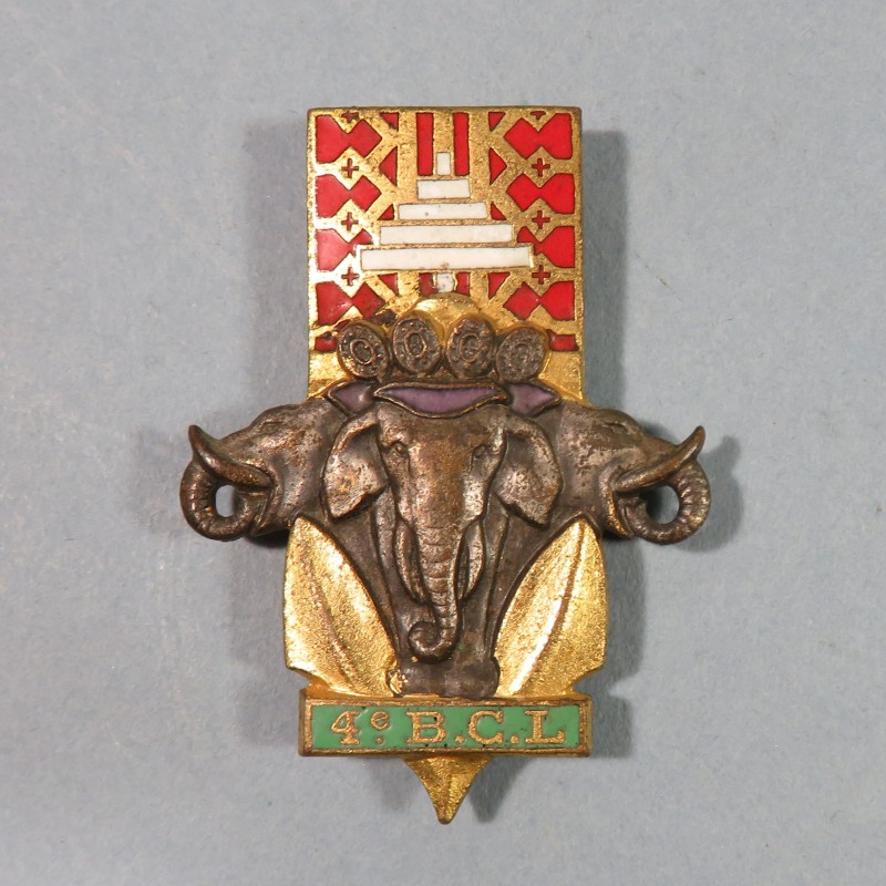 INSIGNE DU 4 ème BATAILLON DE CHASSEURS LAOTIENS LAOS FABRICATION DRAGO BERANGER PERIODE GUERRE D'INDOCHINE