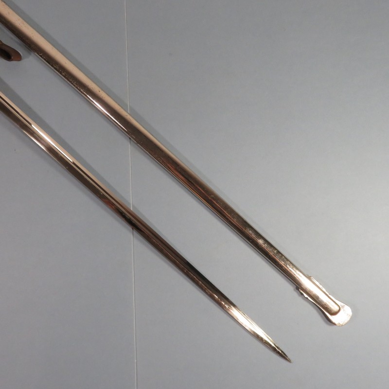 SABRE MODELE 1882 POUR OFFICIERS D'INFANTERIE FOURBISSEUR BACKES ET DELACOUR A PARTIR DE 1910 AVEC SUSPENTE ET DRAGONNE