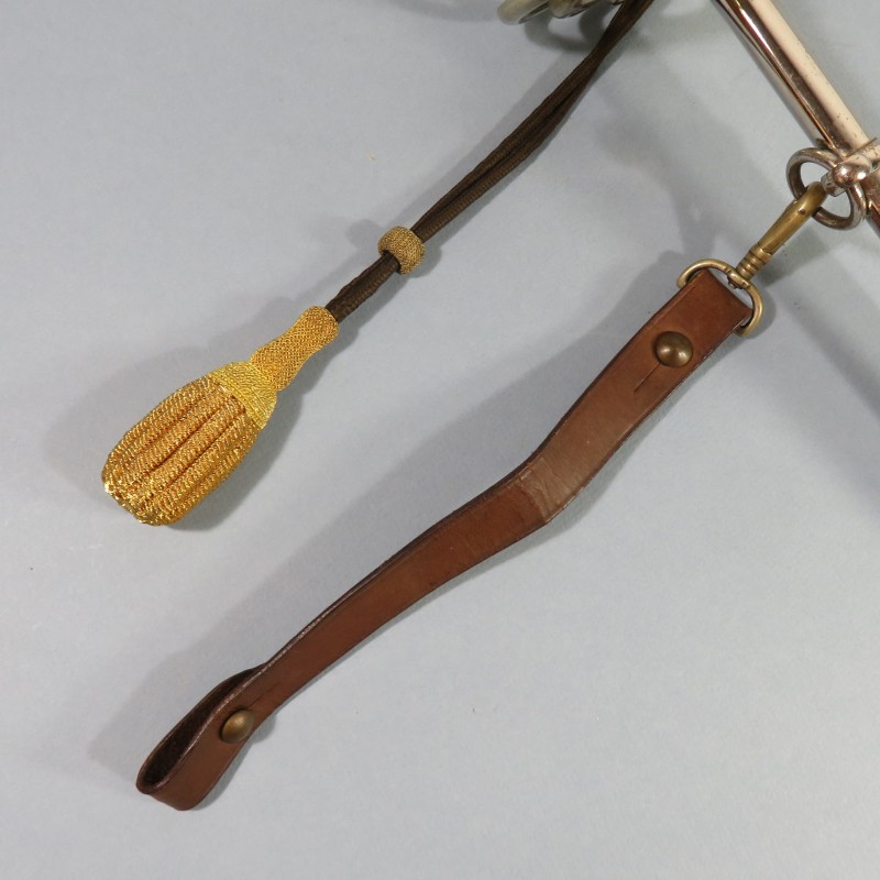 SABRE MODELE 1882 POUR OFFICIERS D'INFANTERIE FOURBISSEUR BACKES ET DELACOUR A PARTIR DE 1910 AVEC SUSPENTE ET DRAGONNE