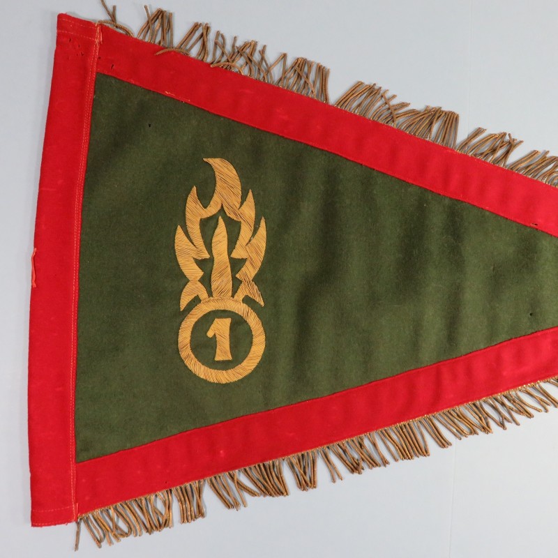 FANION DU 1er RE REGIMENT ETRANGER LA LEGION ETRANGERE ANNEES 1920 1940