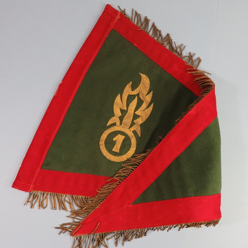 FANION DU 1er RE REGIMENT ETRANGER LA LEGION ETRANGERE ANNEES 1920 1940