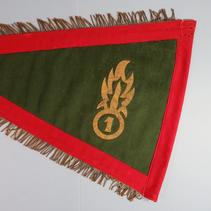 FANION DU 1er RE REGIMENT ETRANGER LA LEGION ETRANGERE ANNEES 1920 1940