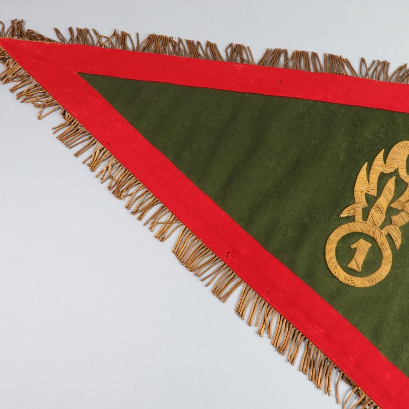 FANION DU 1er RE REGIMENT ETRANGER LA LEGION ETRANGERE ANNEES 1920 1940