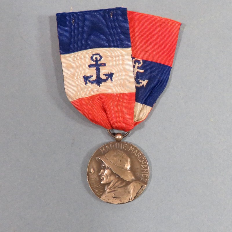 FRANCE MEDAILLE D'HONNEUR DE LA MARINE MARCHANDE EN ARGENT ATTRIBUEE EN 1964