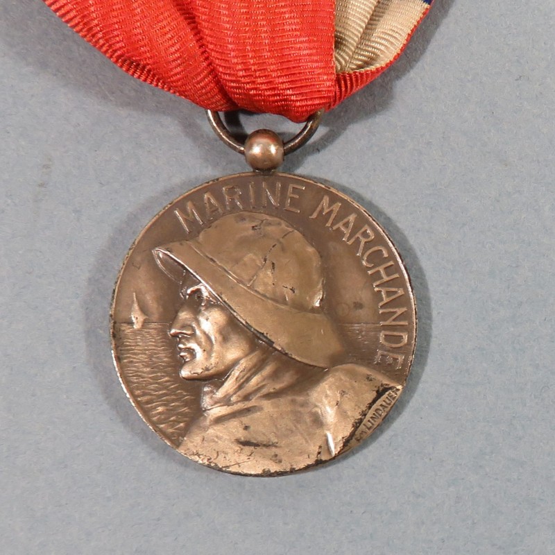 FRANCE MEDAILLE D'HONNEUR DE LA MARINE MARCHANDE EN ARGENT ATTRIBUEE EN 1964