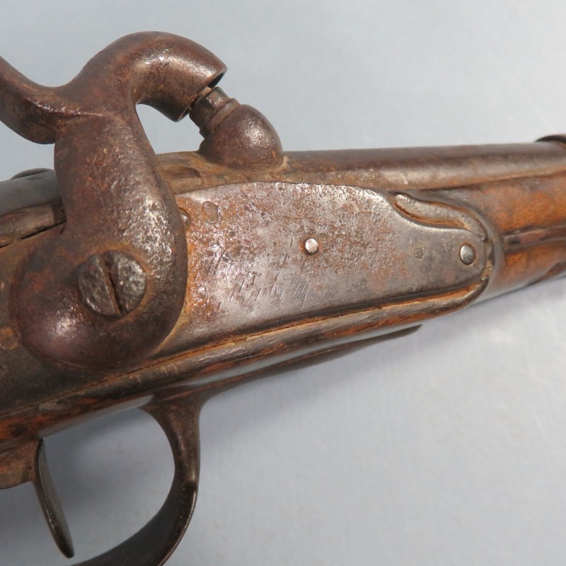 PISTOLET DE GENDARMERIE MODELE AN IX MODIFIE A PERCUSSION A PARTIR DE 1841 DANS SON JUS A RESTAURER